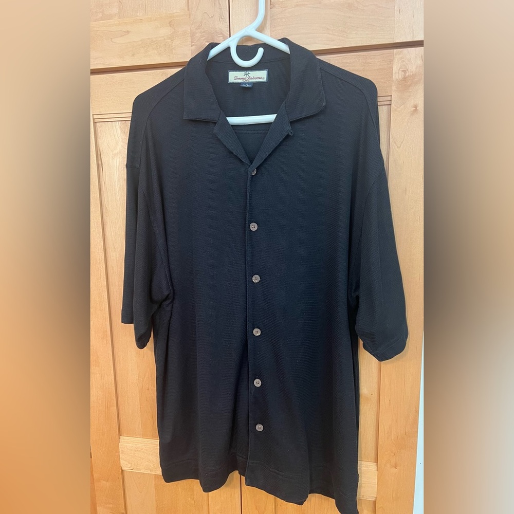 Tommy Bahama Black Silk and Cotton Shirt Medium
